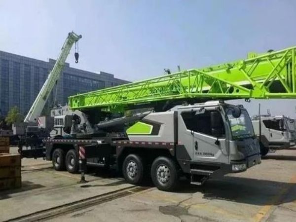 船营区吊车出租电话_吊车出租液压支腿分为哪几种？有什